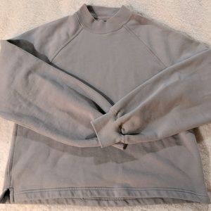 Abercrombie•gray sweatshirt